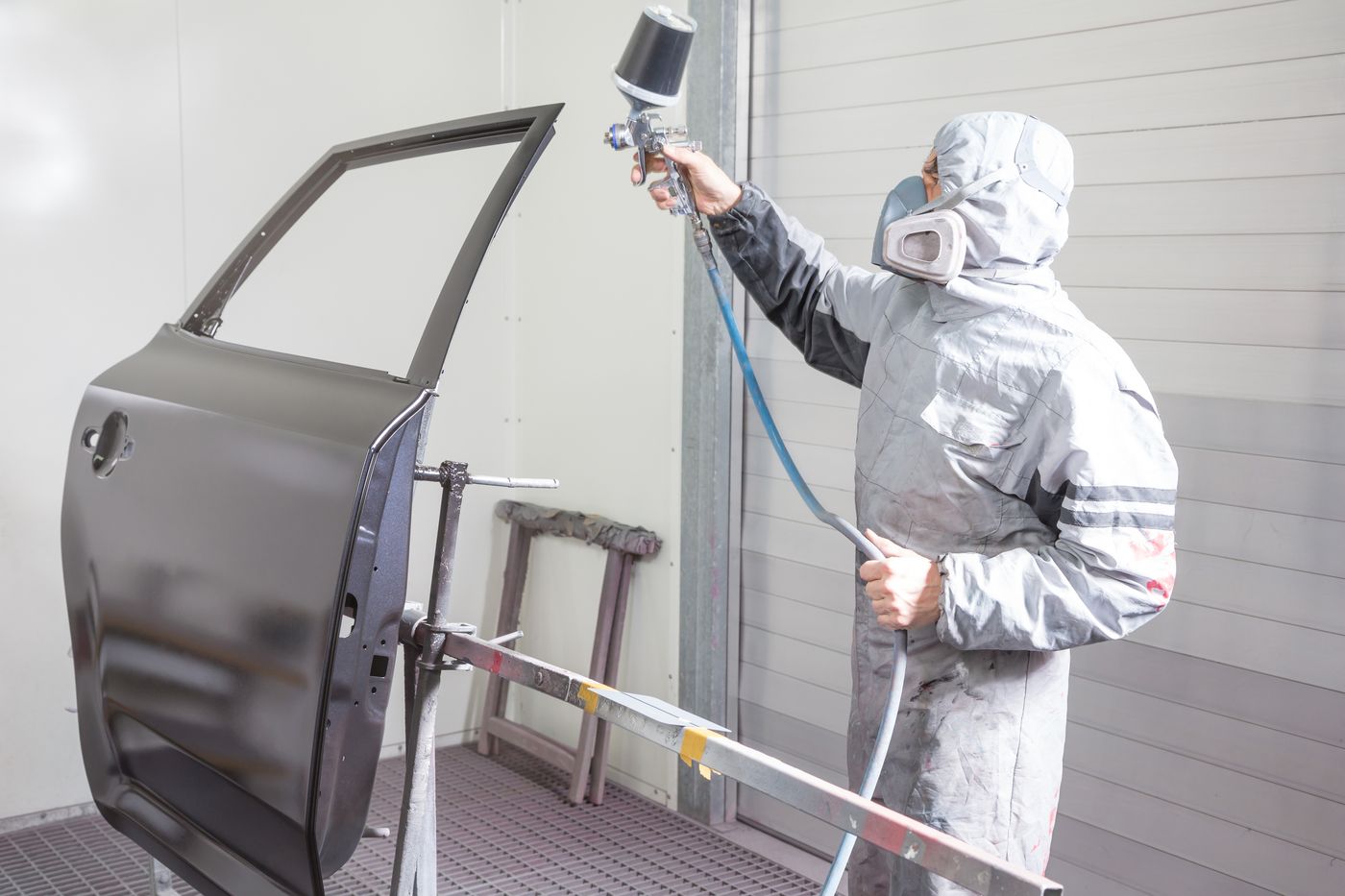 Cabine de peinture liquide